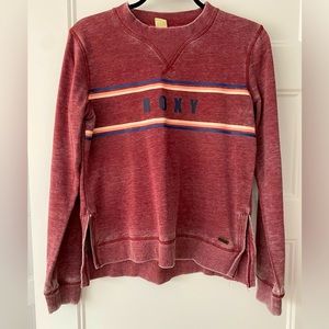 Vintage look Roxy red crewneck with small side openings